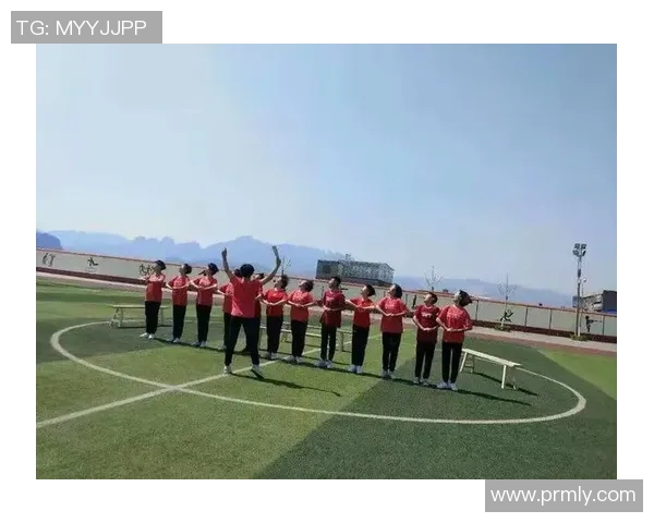 张芳专访：从绿茵场到人生舞台的足球旅程回顾与展望